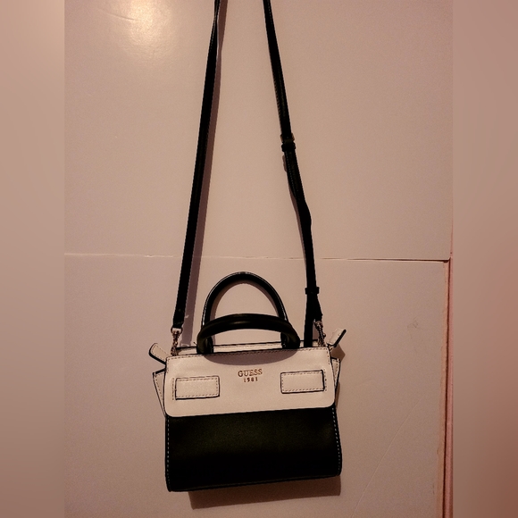 Guess Crosbody bag - Picture 2 of 5